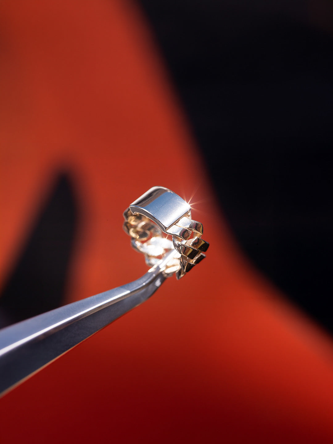 Custom signet ring in 18k yellow gold with Cuban link chain band, bespoke by Illoom Sydney