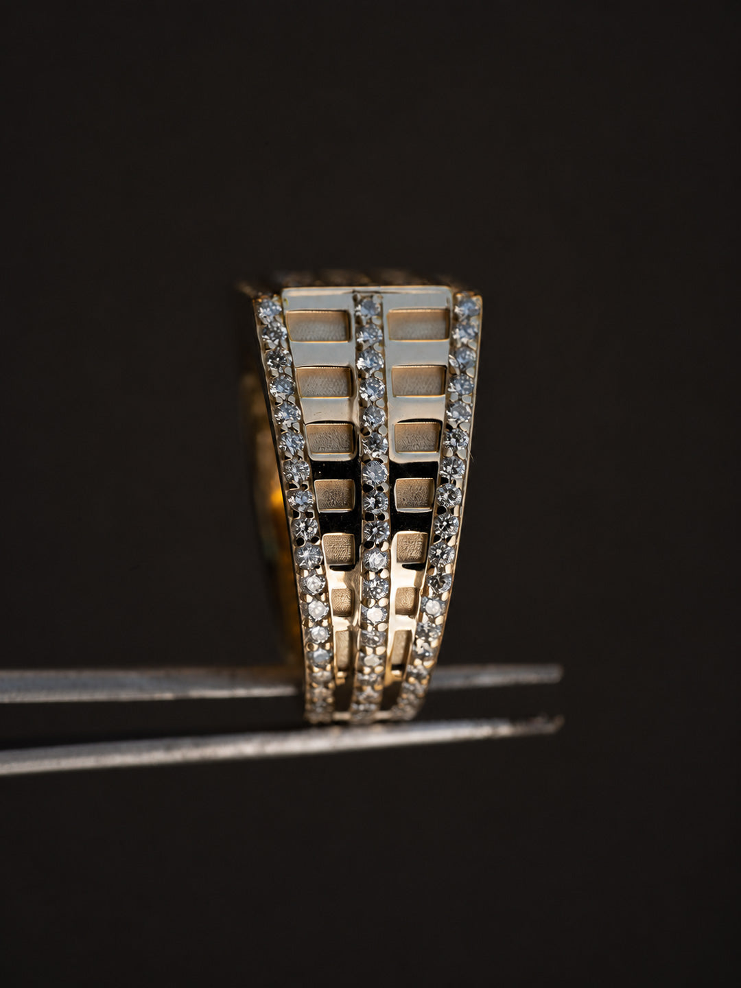 Custom architectural signet ring in yellow gold with pavé diamond grid detail, bespoke by Illoom Sydney